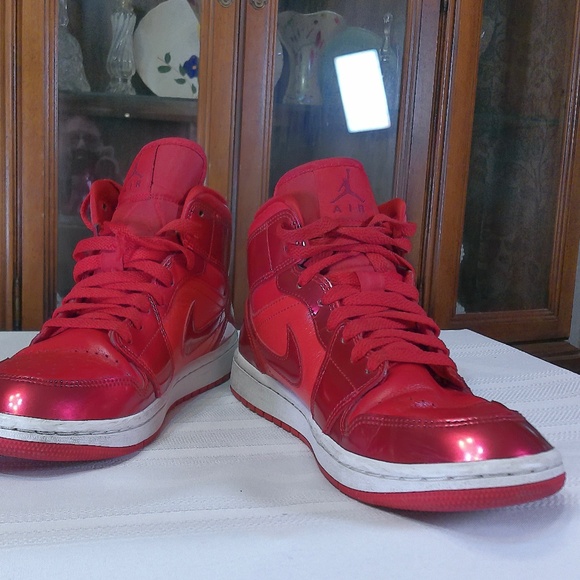Clean Pr @VNTG Nike Air Jordan 1 Rivals, Retro Pomegranate Sneakers Woman’s Sz 8 - Picture 5 of 8